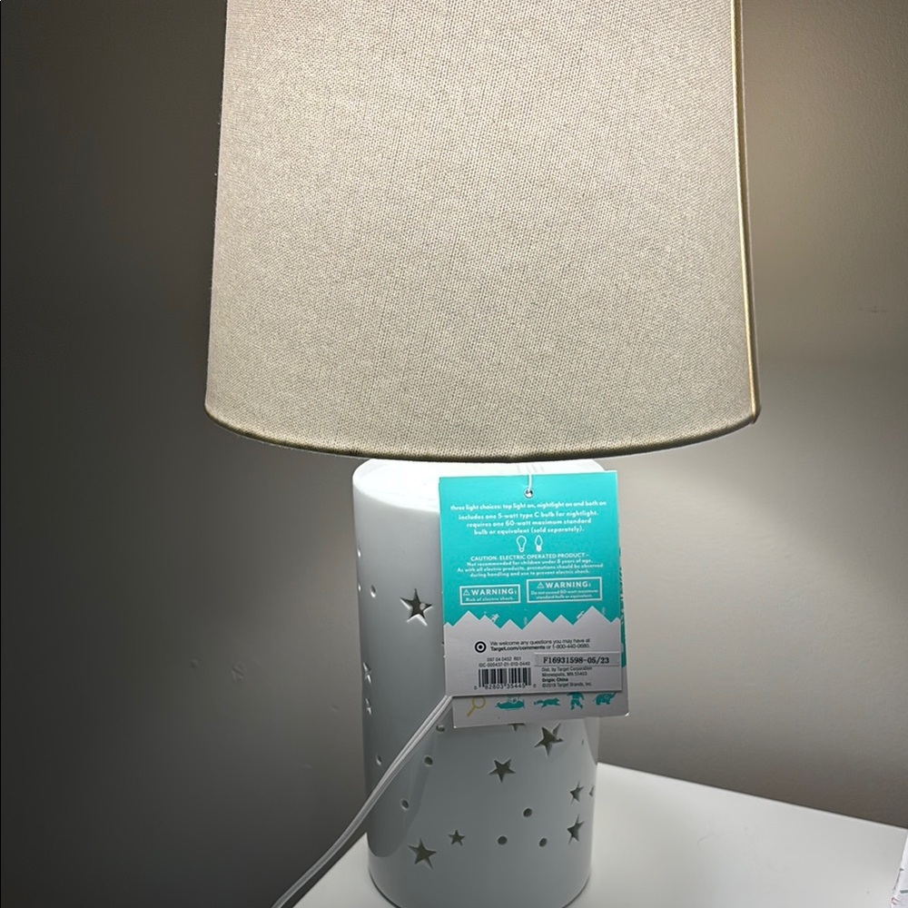 White Star Cutout Table Lamp